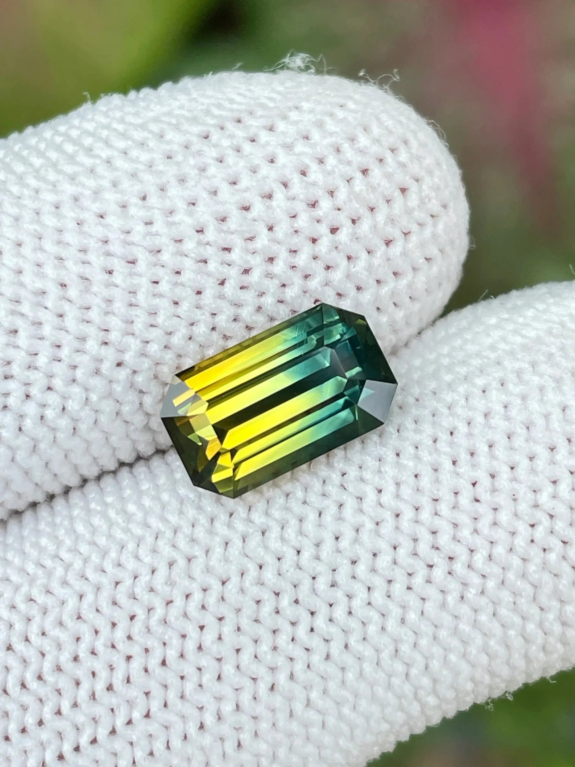Emerald cut Bi-Color Parti Sapphire with distinct yellow and forest green color zoning, ethically sourced from Sri Lanka - Crystal Gem & Jewelry
