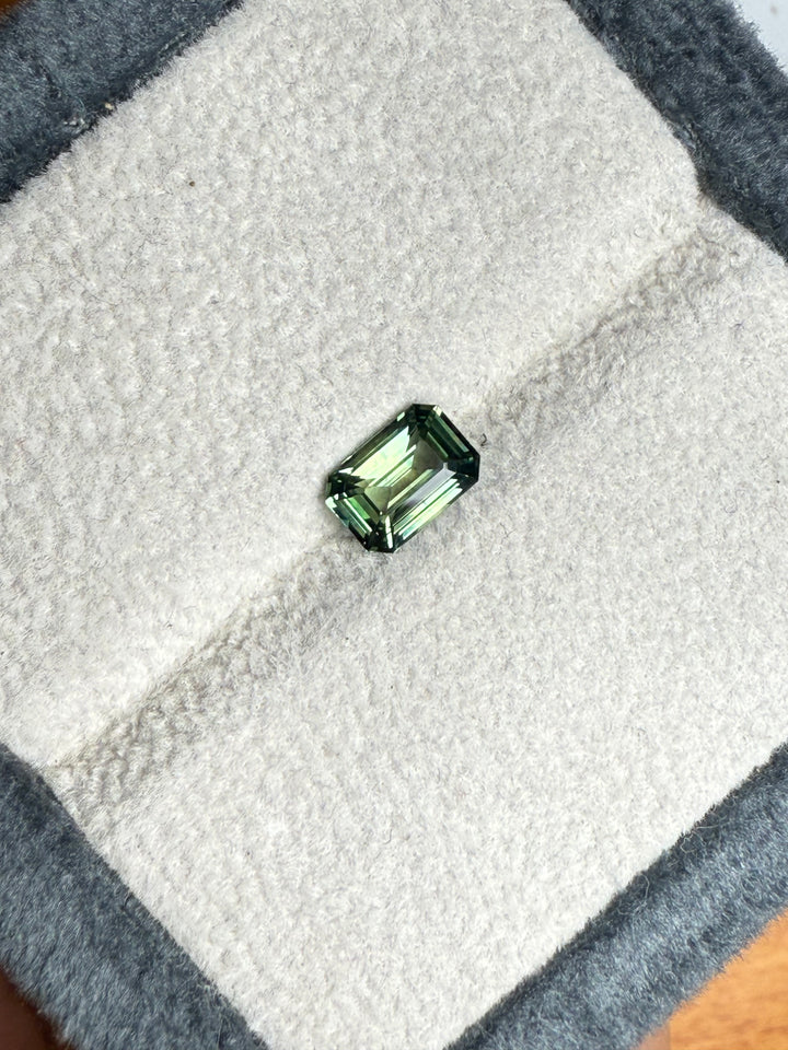 0EA70199-C561-49EC-B168-9A41610B0109 - CRYSTAL GEM