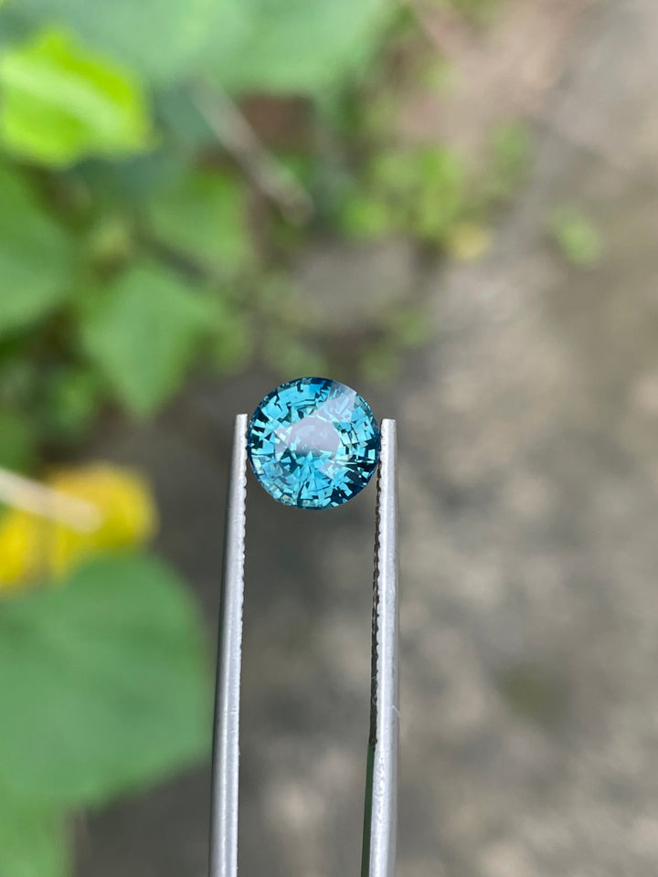 TEAL SAPPHIRE • 2.6CT