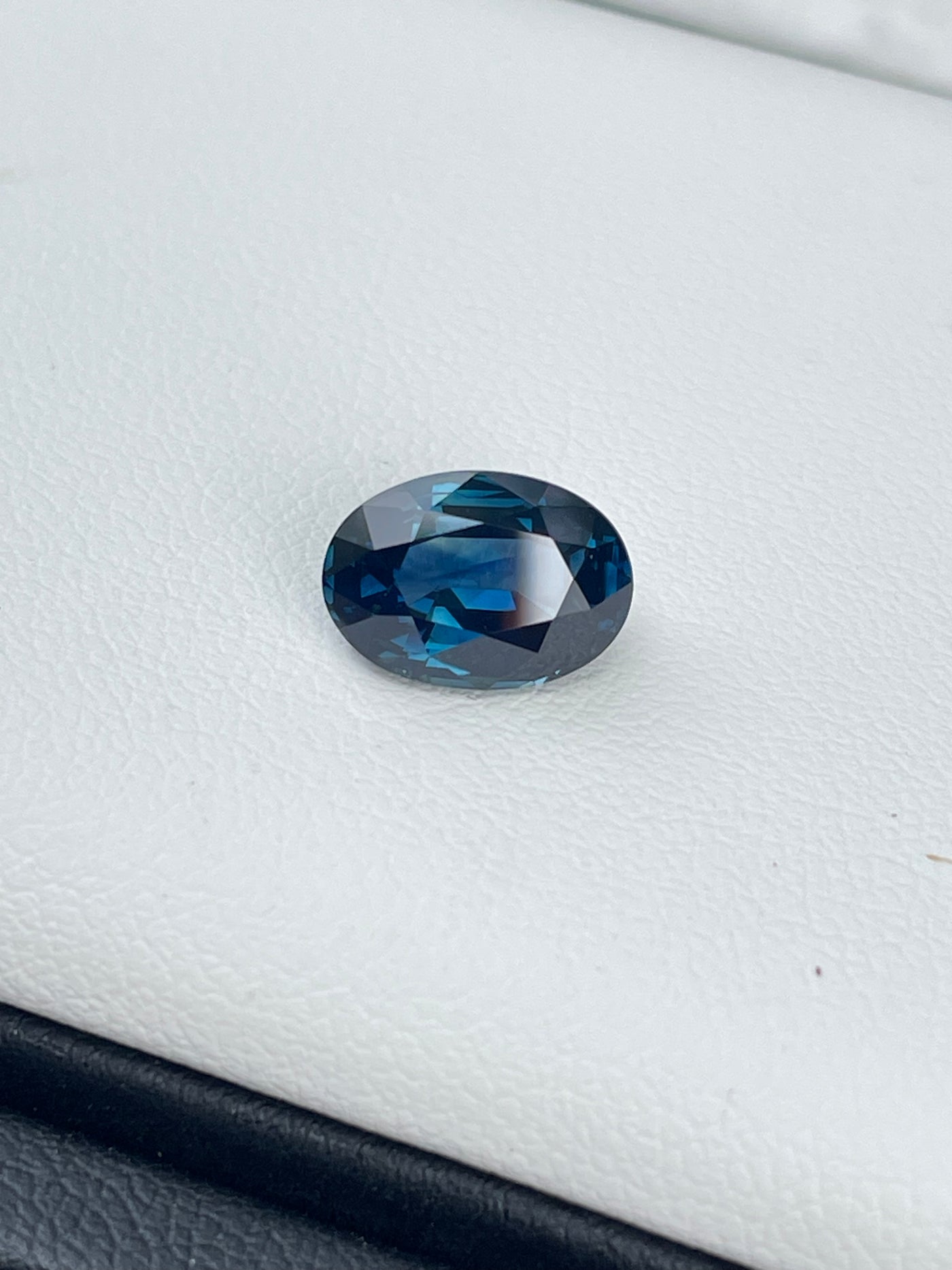 Blue Sapphire (Greenish)  3.18 CT