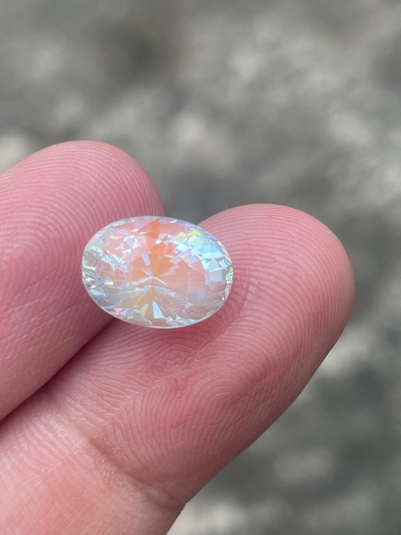 SUPER RARE RAINBOW MOONSTONE • 3.5 CT