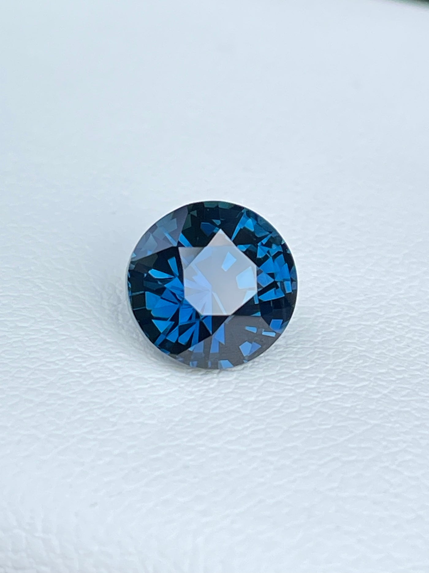 Blue Sapphire 3.07 CT