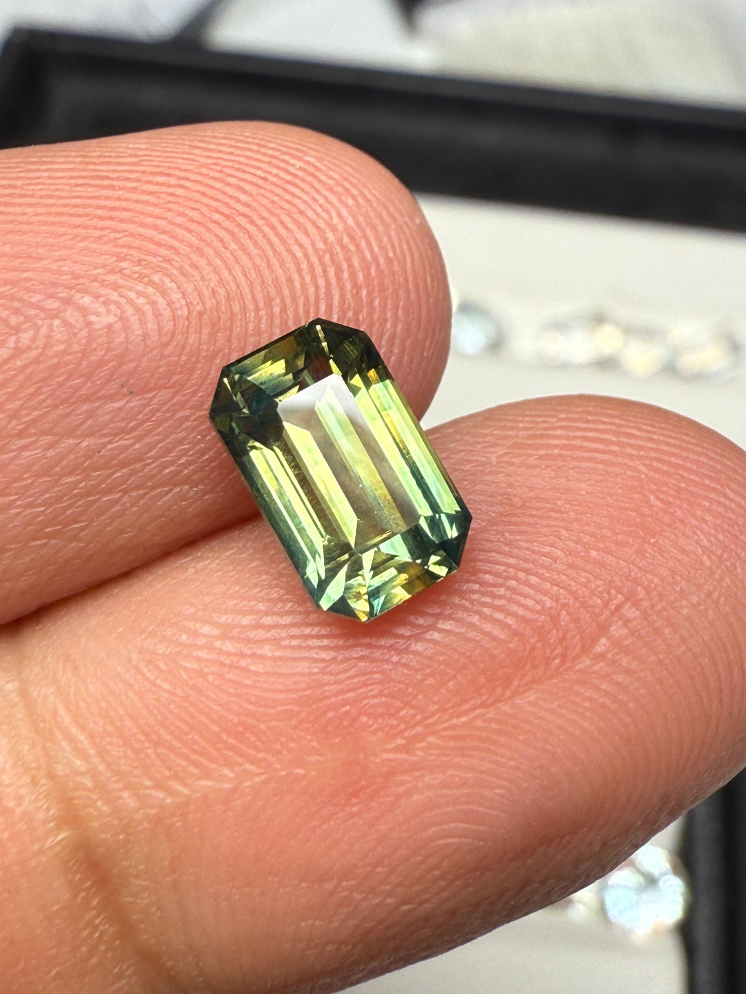 PARTI SAPPHIRE • 2.01CT