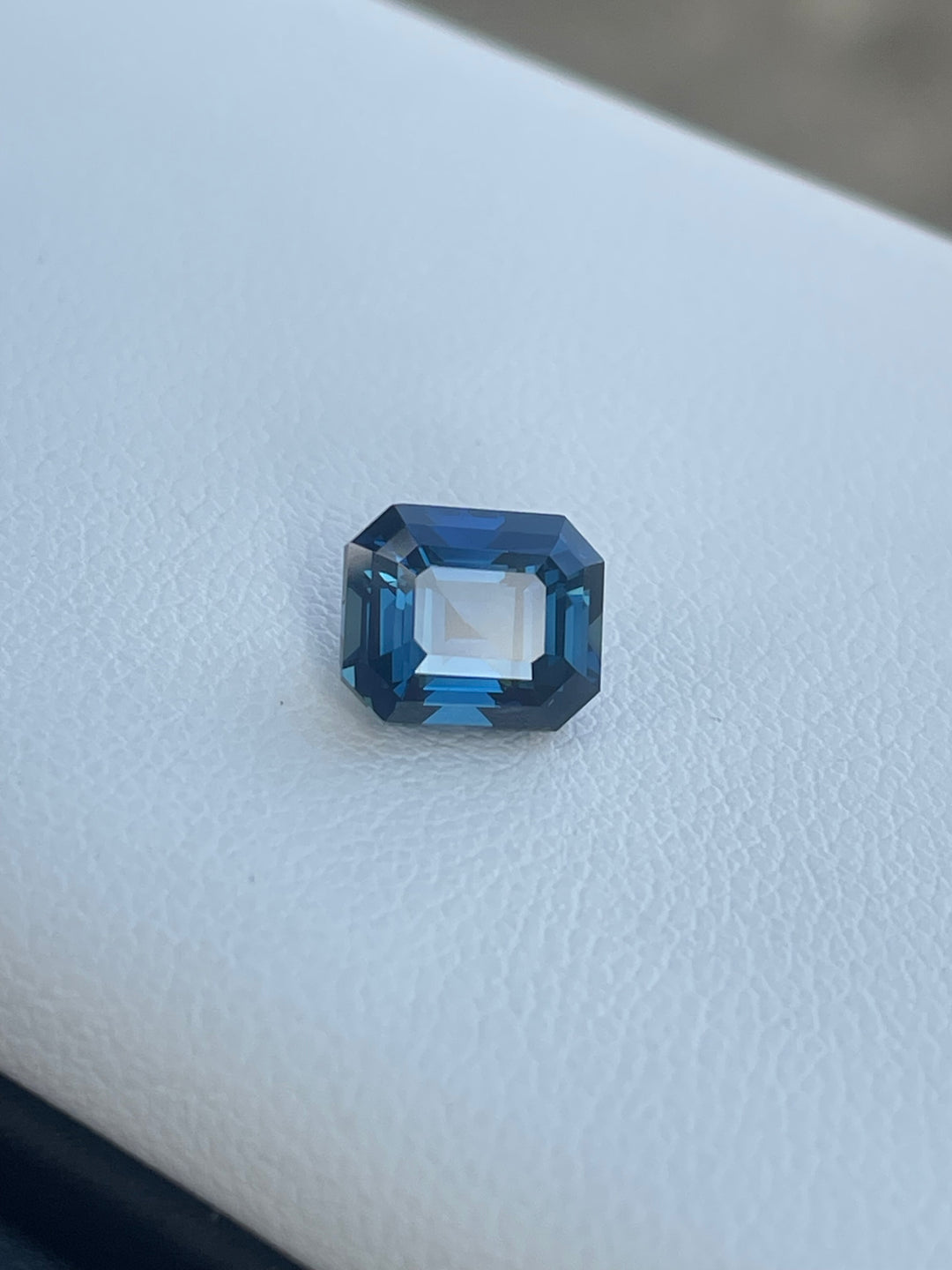 61E3B514-0788-40FB-8CAF-42A759F5AB91 - CRYSTAL GEM