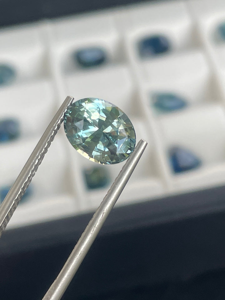 676D95A3-AA57-4D9F-8FEF-E81ADBA6250C - CRYSTAL GEM