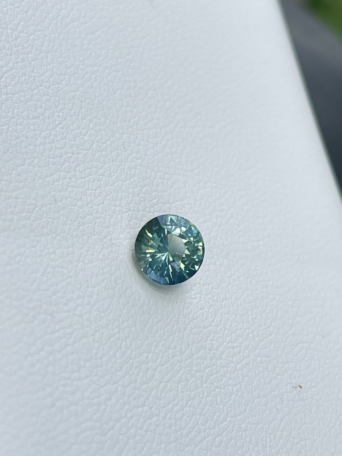 Green Sapphire  1.34CT