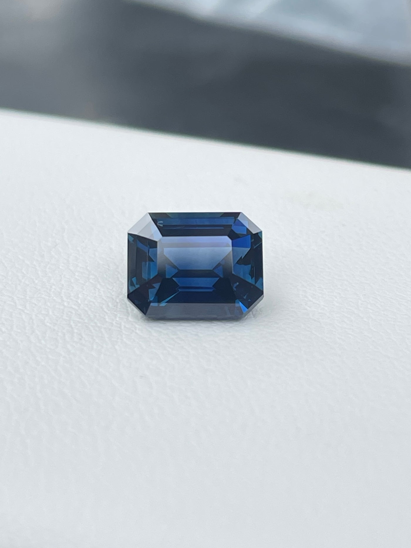 Blue Sapphire (Greenish) 3.52 CT