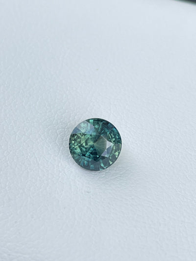 Green Sapphire  1.65 CT