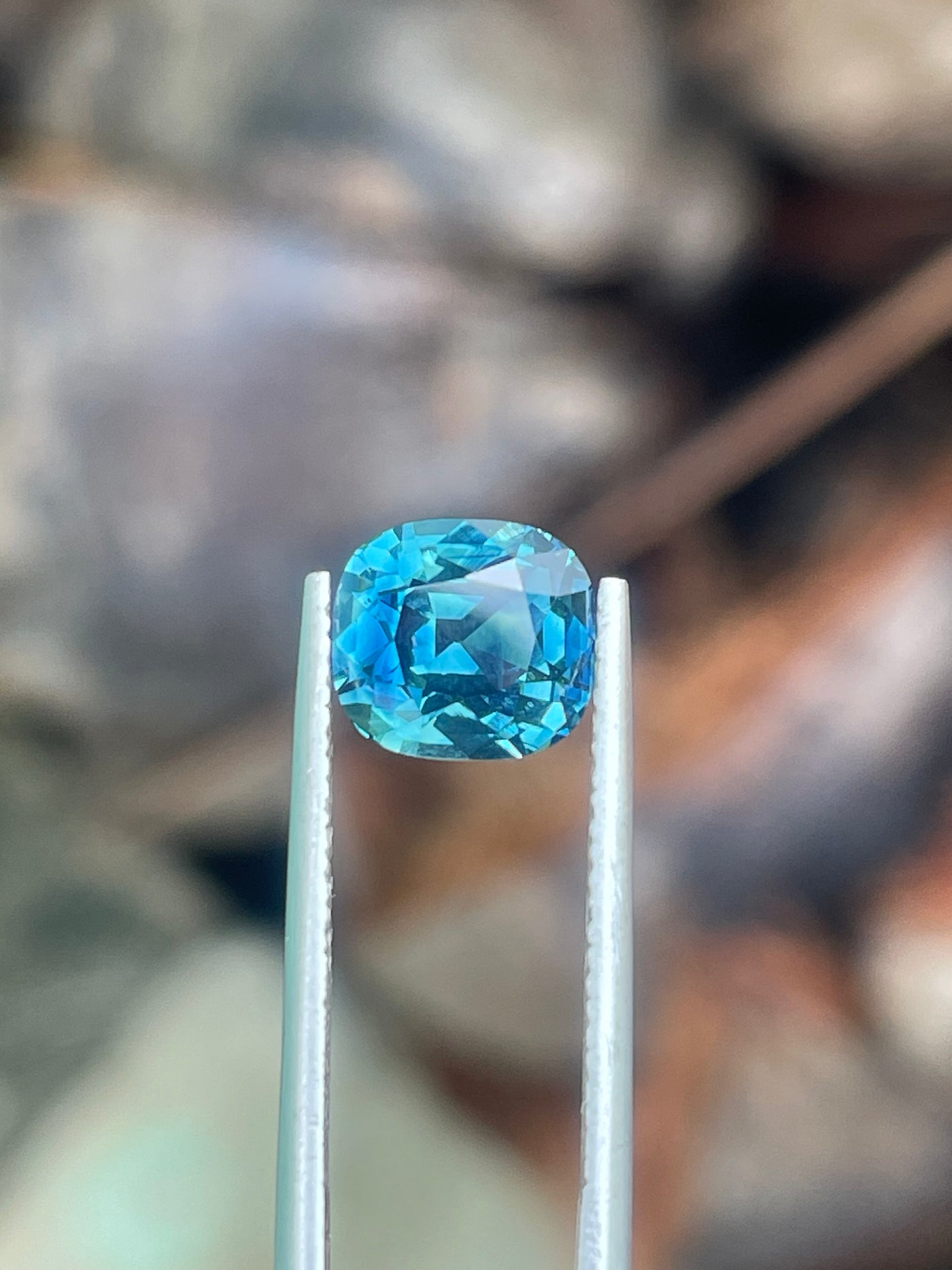 Teal Sapphire | 3.51CT | No Heat