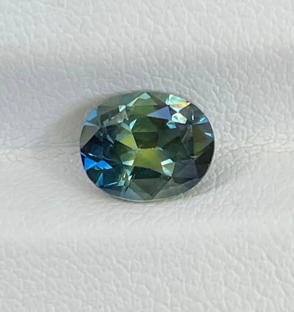 Bi COLOr Sapphire  1.60 Ct  GEMSTONES