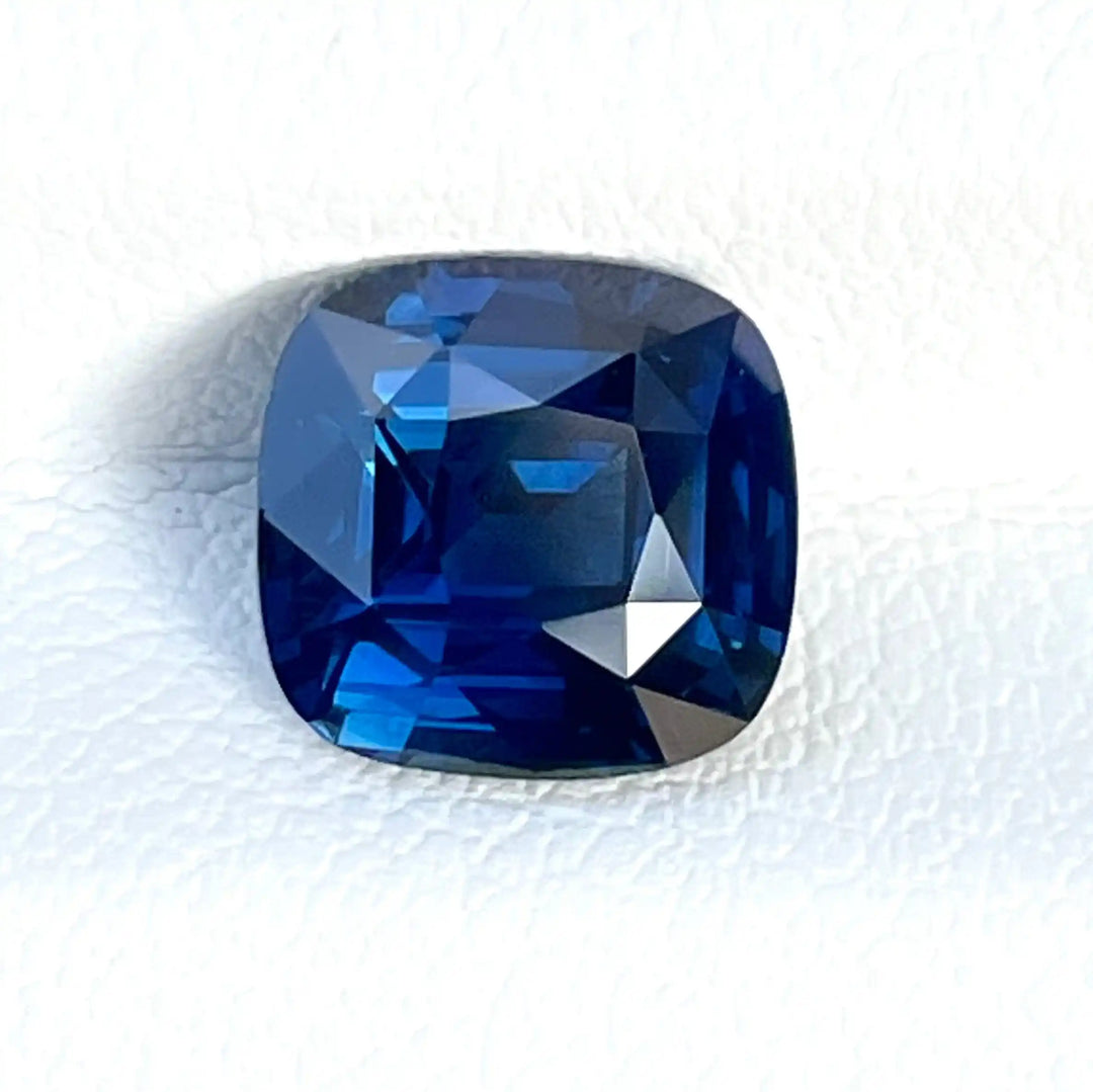 Blue Sapphire 2.59 Ct 2.59 Ct / Blue / Natural Corundum Sapphire GEMSTONES