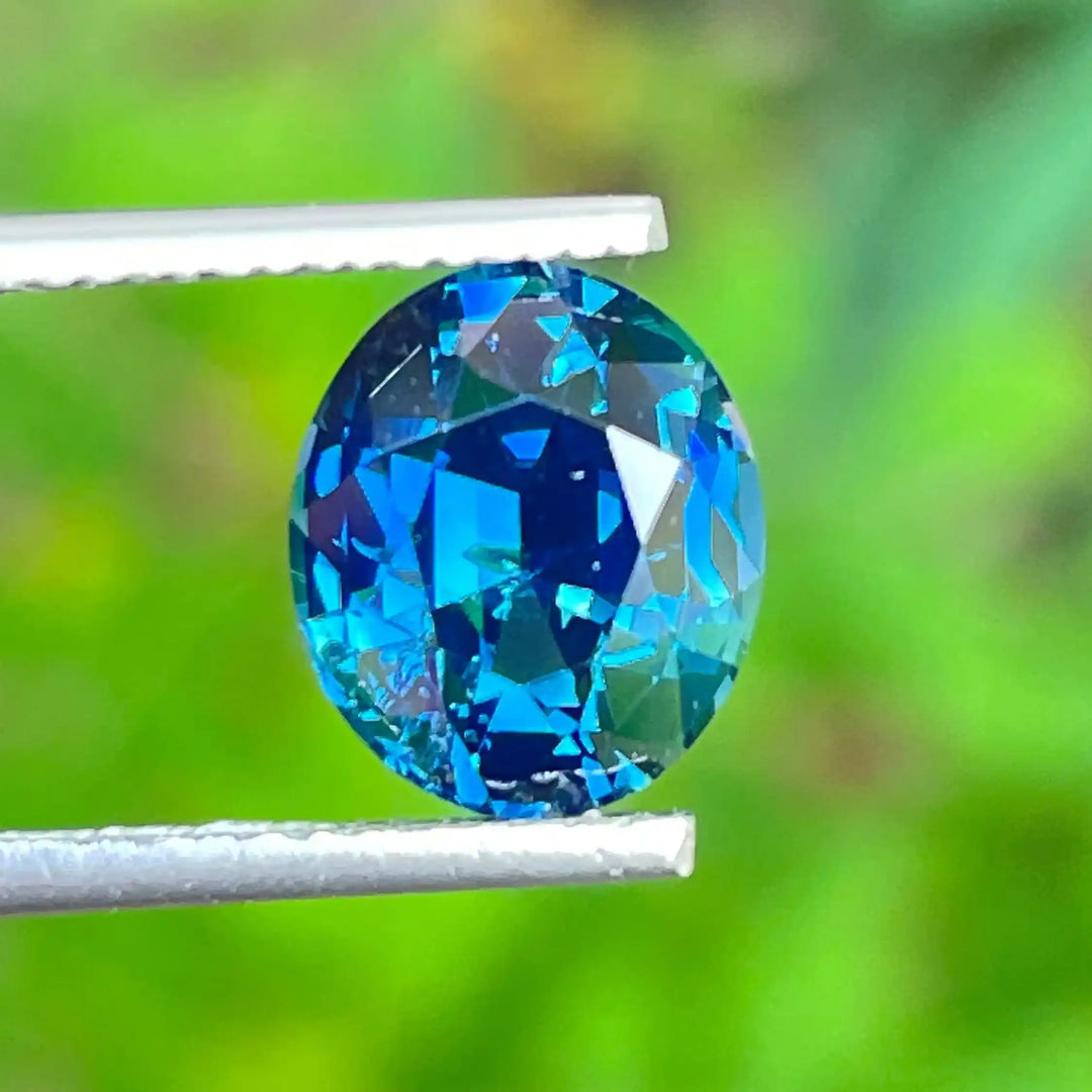 Blue Sapphire   3.55Ct  GEMSTONES