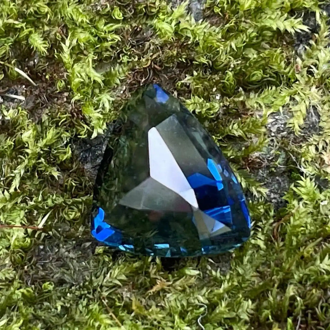 Blue Sapphire  3.55 Ct  GEMSTONES