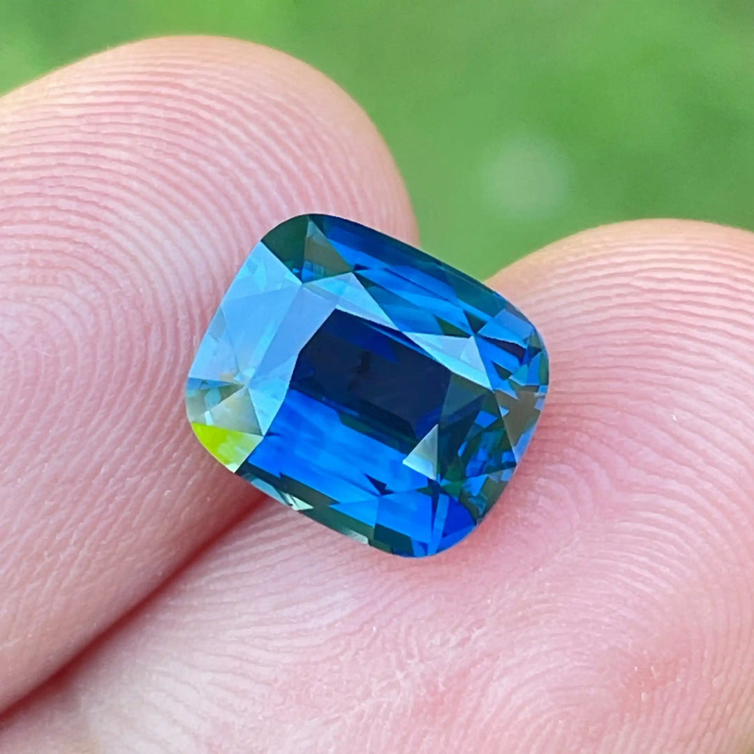 Blue Sapphire 4.03 Ct  GEMSTONES