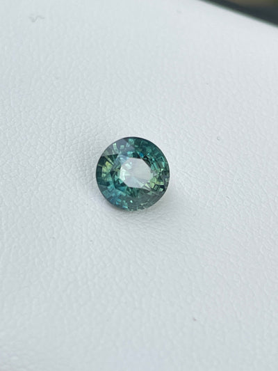 Green Sapphire  1.65 CT