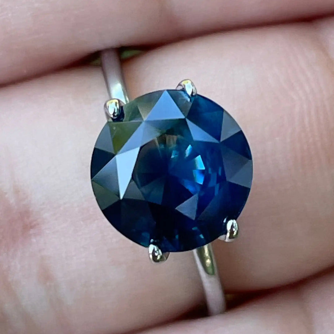 Deep Blue Sapphire 4.02 Ct  GEMSTONES