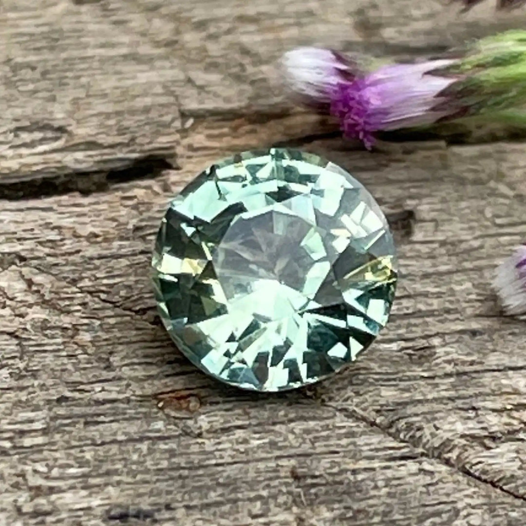 Green Sapphire  0.77 Ct 0.77 Ct / Green / Natural Corundum Sapphire GEMSTONES