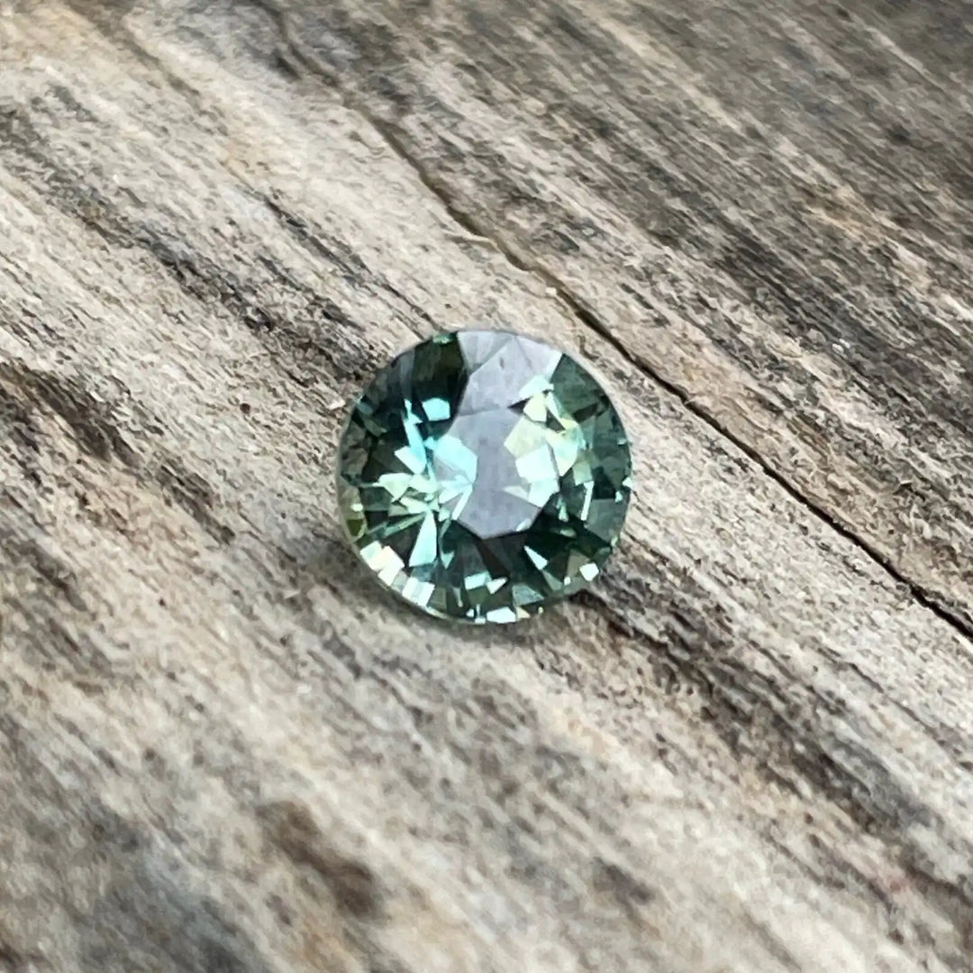 Green Sapphire  1.02 Ct  GEMSTONES