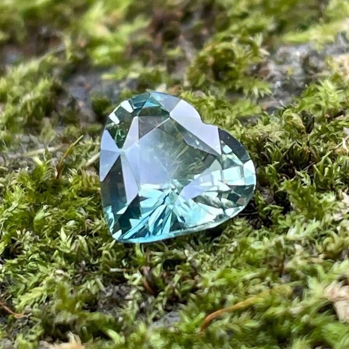 Green Sapphire 1.0 Ct 1.0 Ct / Green / Natural Corundum Sapphire GEMSTONES