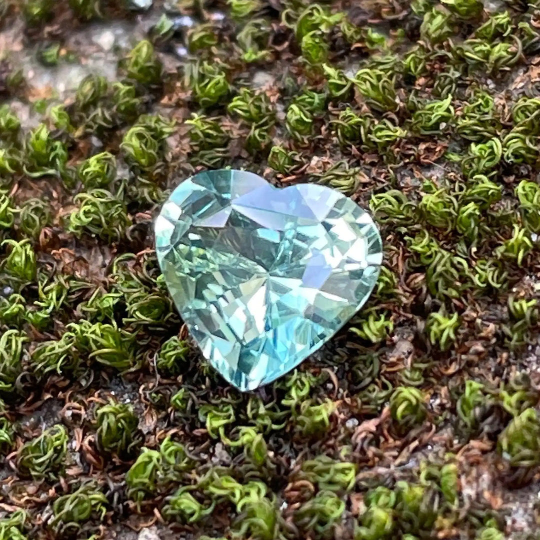 Green Sapphire 1.0 Ct  GEMSTONES