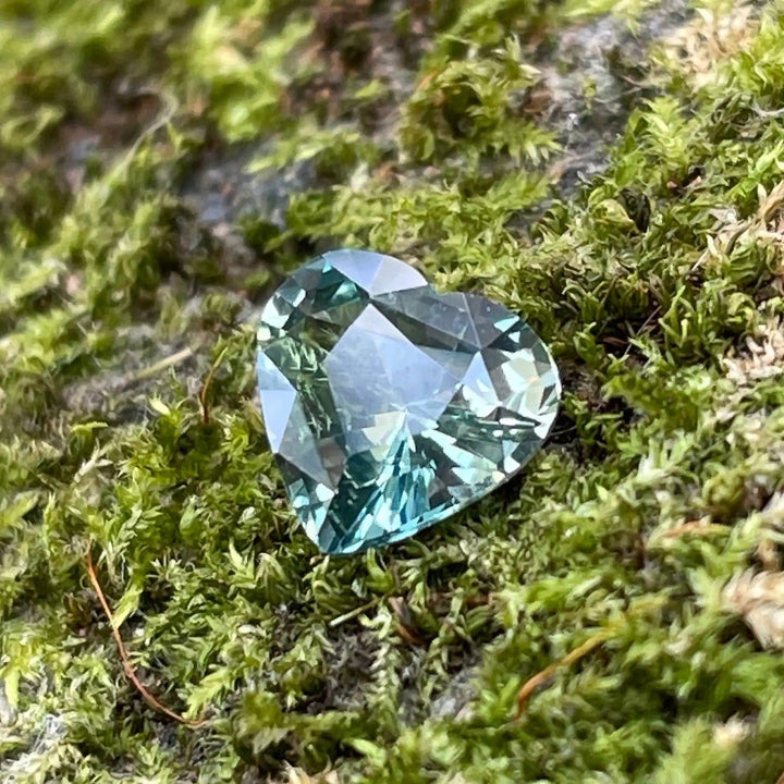 Green Sapphire 1.0 Ct  GEMSTONES