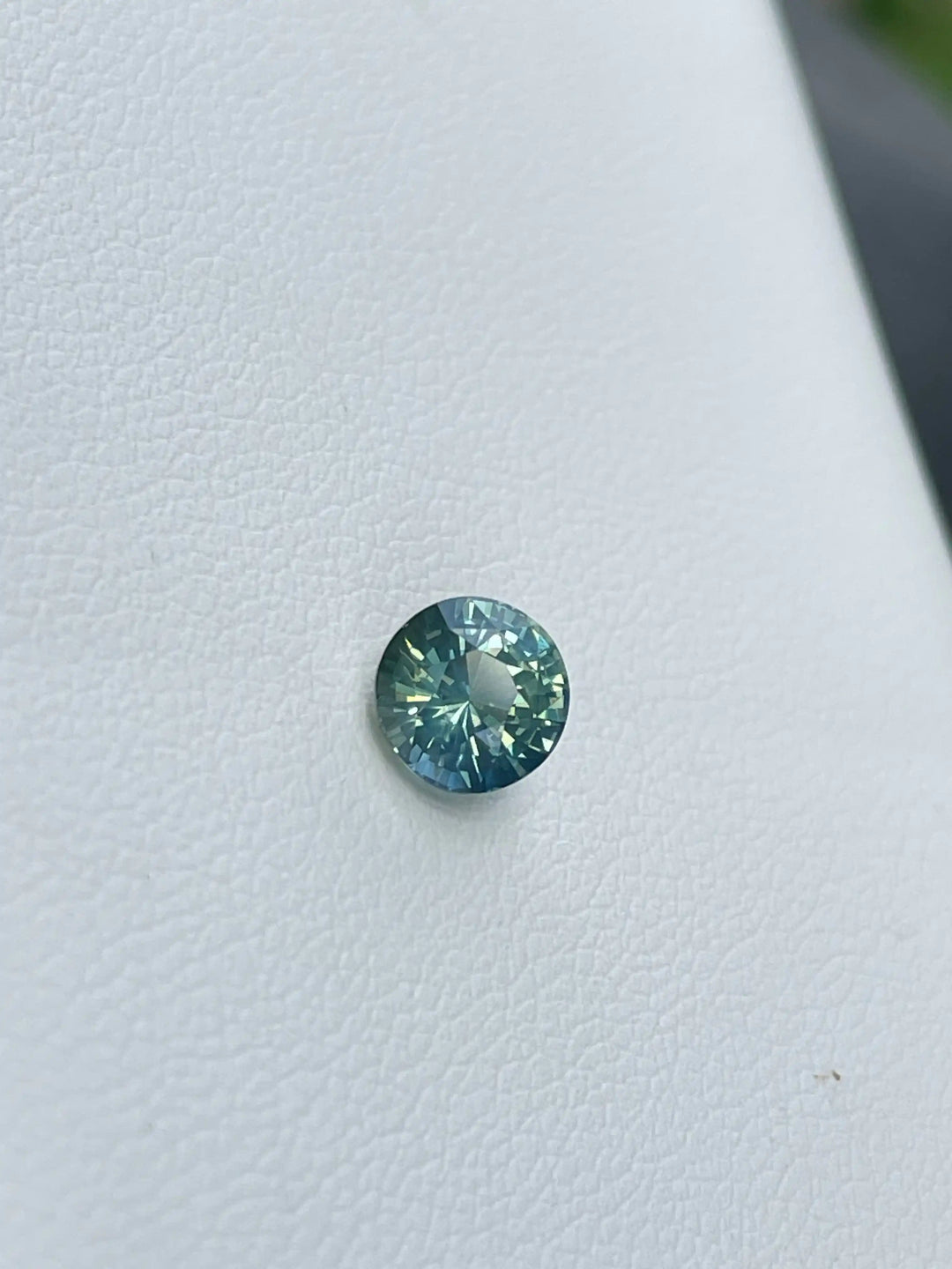 Green Sapphire  1.34CT  