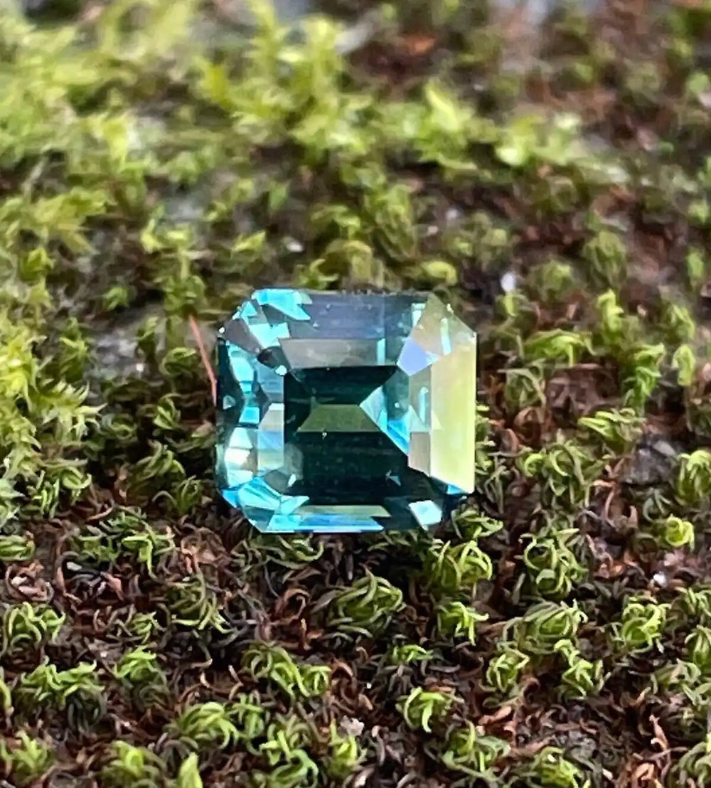 Green Sapphire 1.39 Ct  GEMSTONES