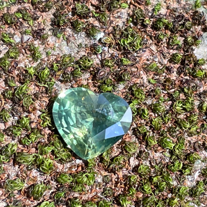Green Sapphire  1.40 Ct  GEMSTONES