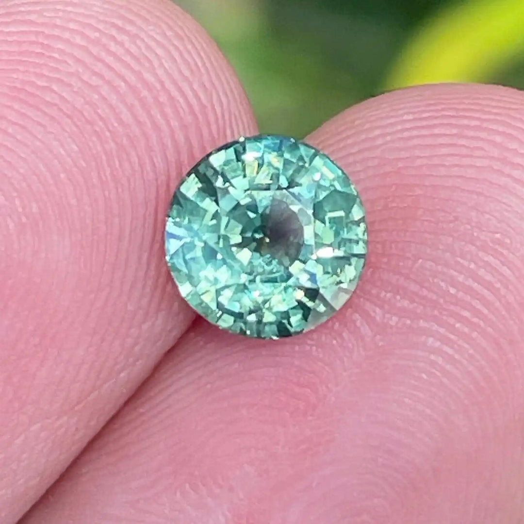 Green Sapphire 1.60 Ct 1.6 Ct / Green Sapphire GEMSTONES