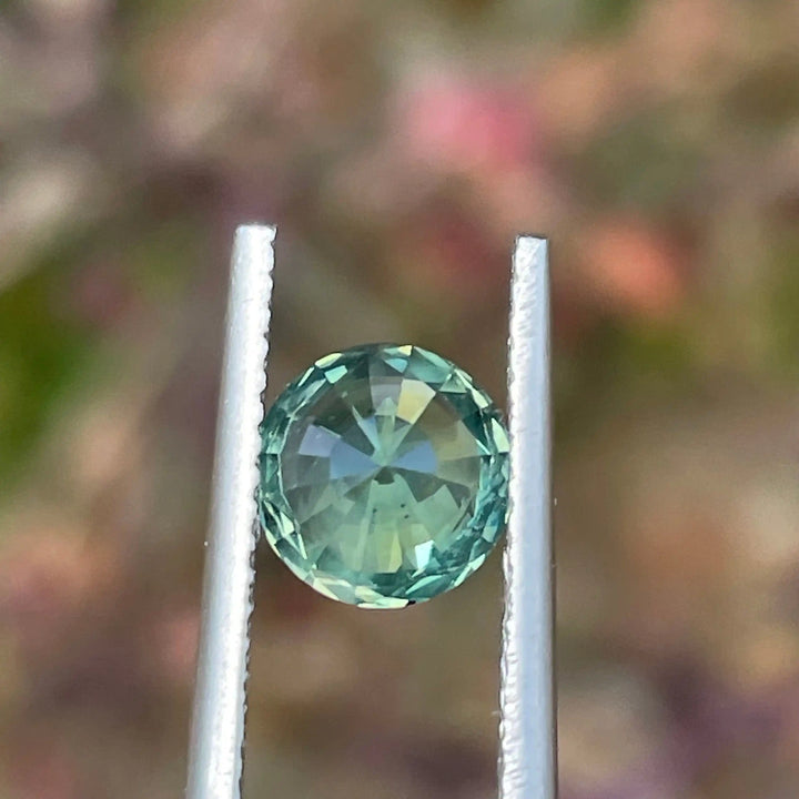Green Sapphire 1.60 Ct  GEMSTONES