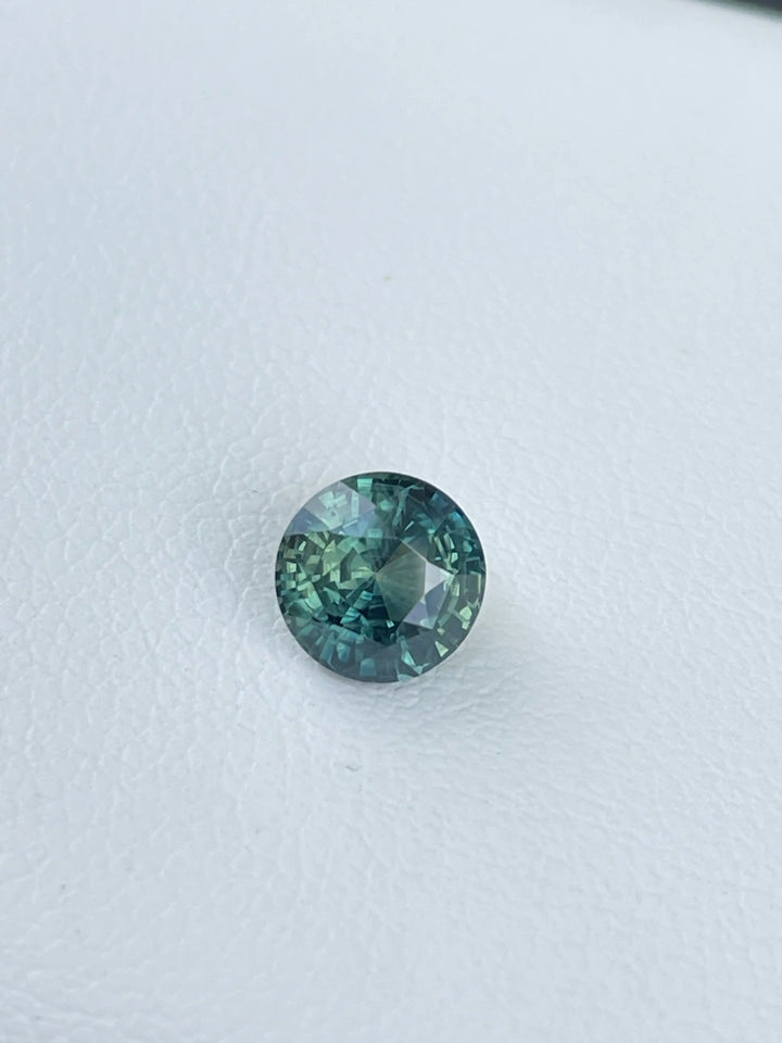 Green Sapphire  1.65 CT  