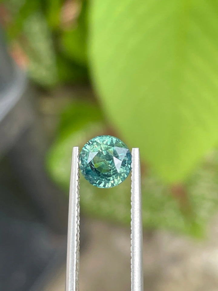 Green Sapphire  1.65 CT  
