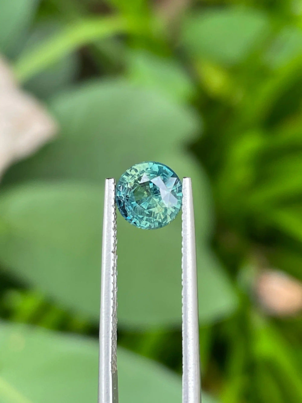 Green Sapphire   1.91 CT  