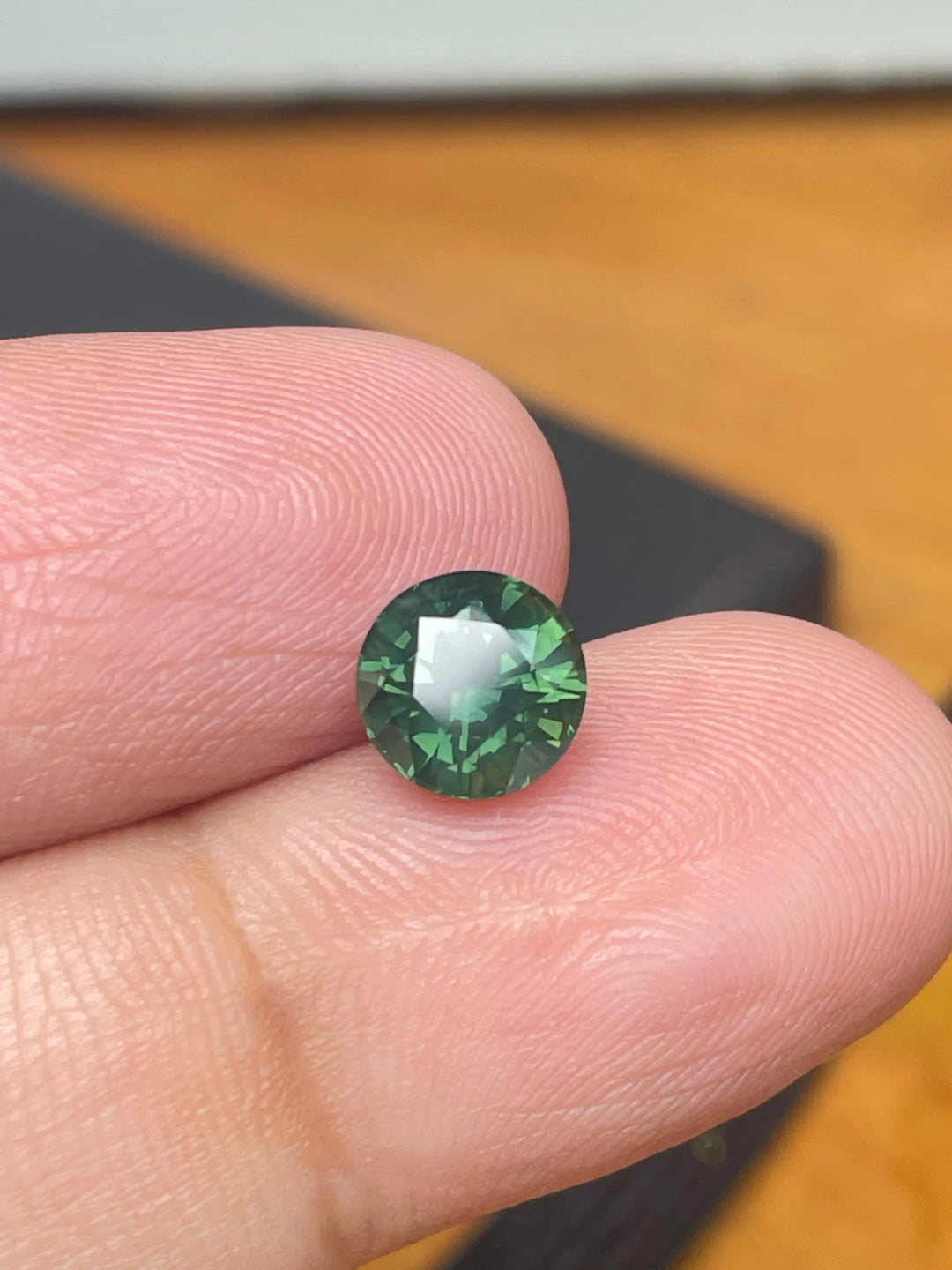Green Sapphire   1.91 CT  