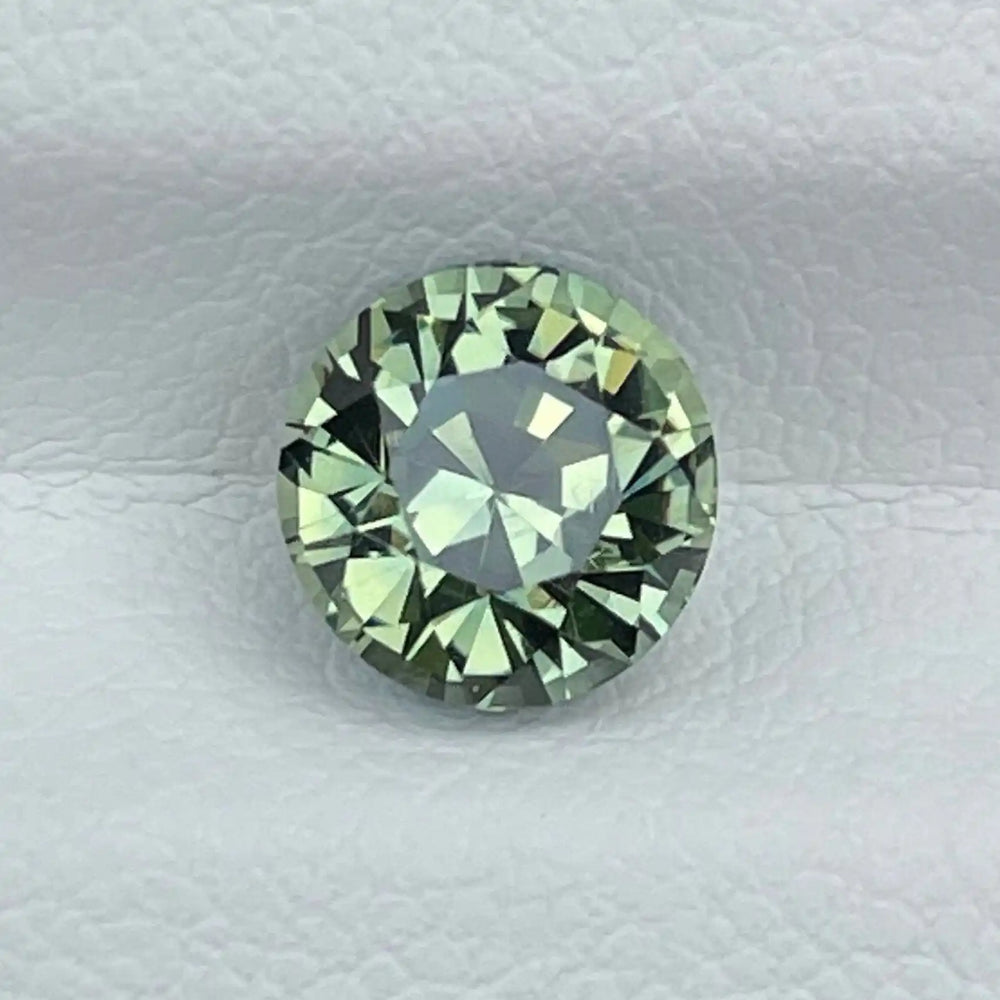 Green Sapphire  1.9 Ct  