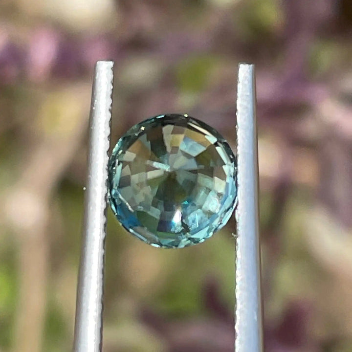 Green Sapphire 2.50 Ct  GEMSTONES