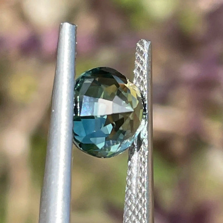 Green Sapphire 2.50 Ct  GEMSTONES