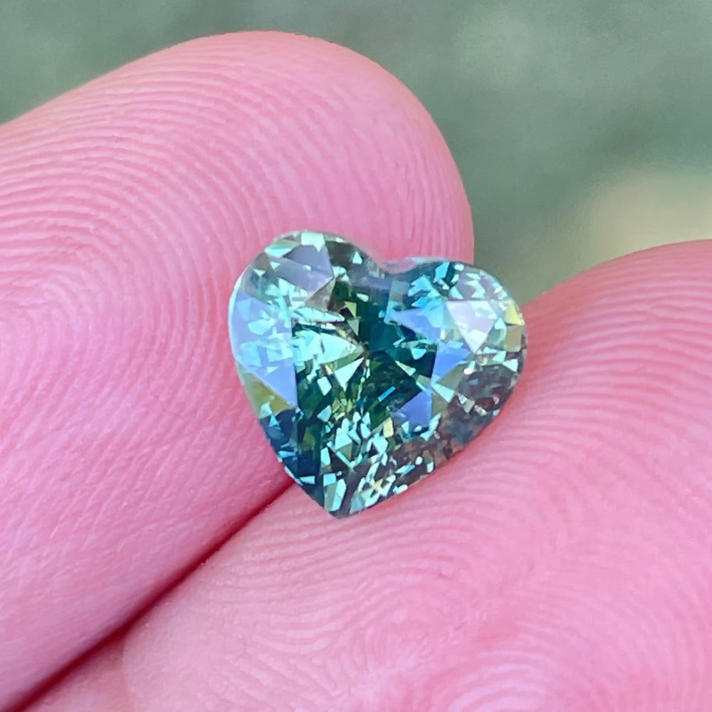 Green Sapphire 3.02 Ct  GEMSTONES