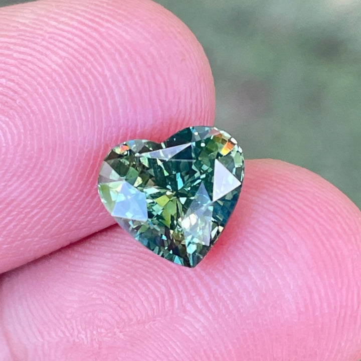 Green Sapphire 3.02 Ct  GEMSTONES