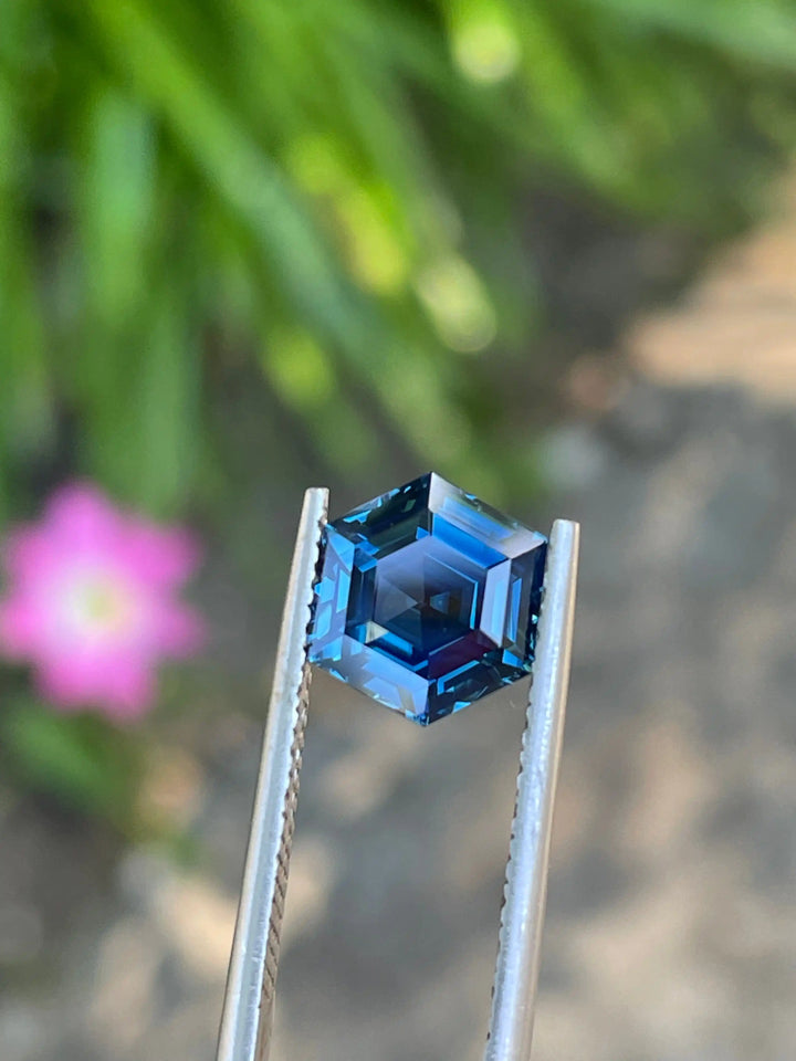 Greenish Blue Sapphire | 3.09CT  GEMSTONES