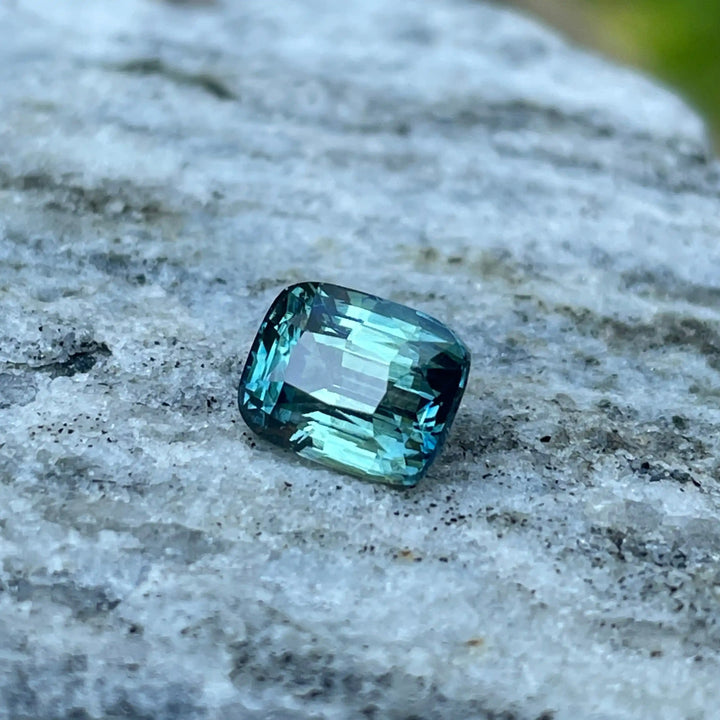 Natural Fine Teal Sapphire l 2.02 CT  GEMSTONES