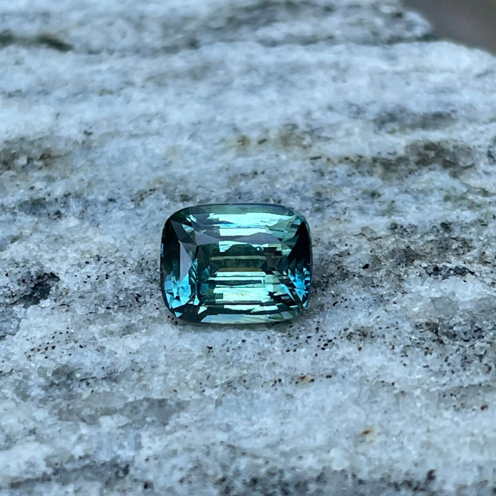 Natural Fine Teal Sapphire l 2.02 CT  GEMSTONES