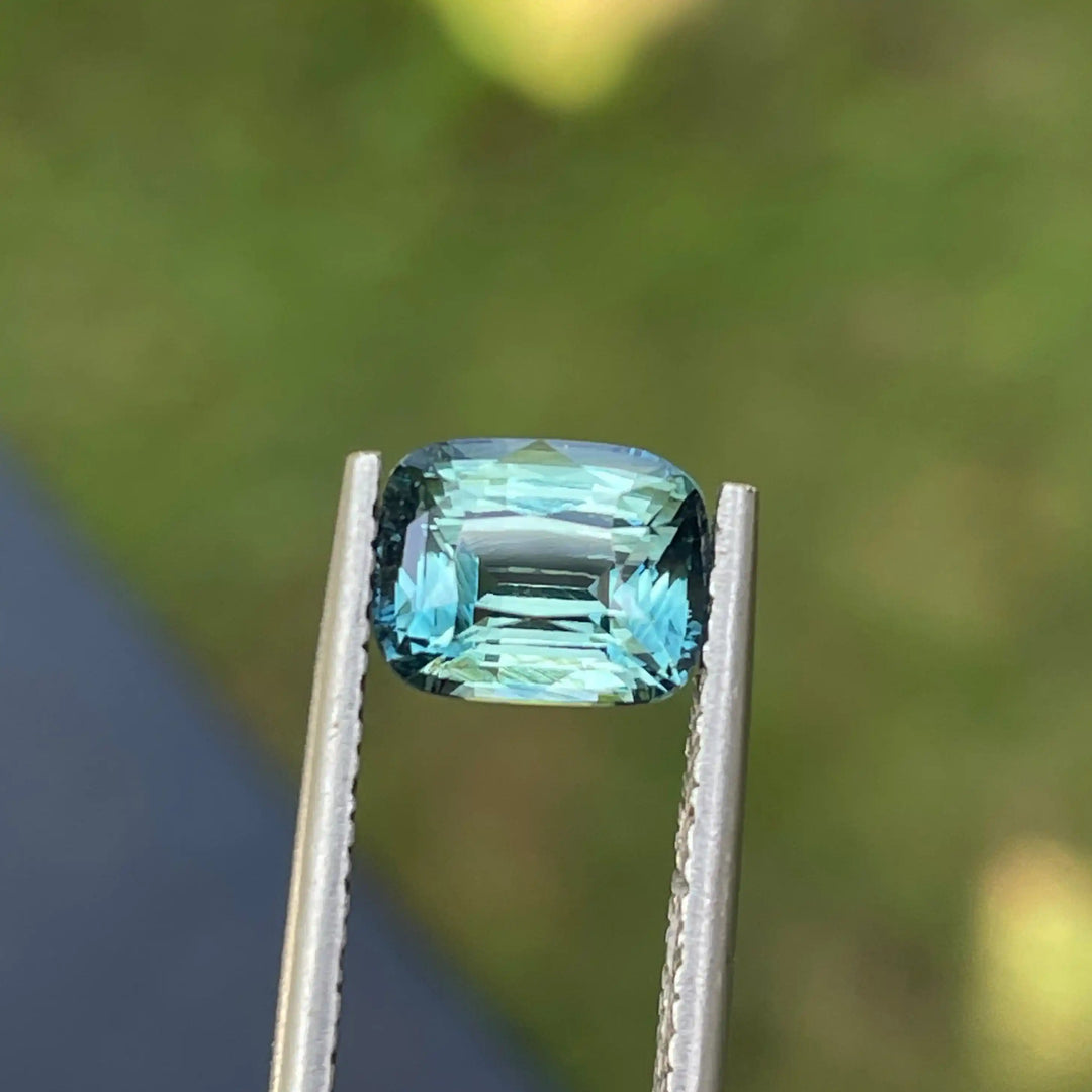 Natural Fine Teal Sapphire l 2.02 CT  GEMSTONES