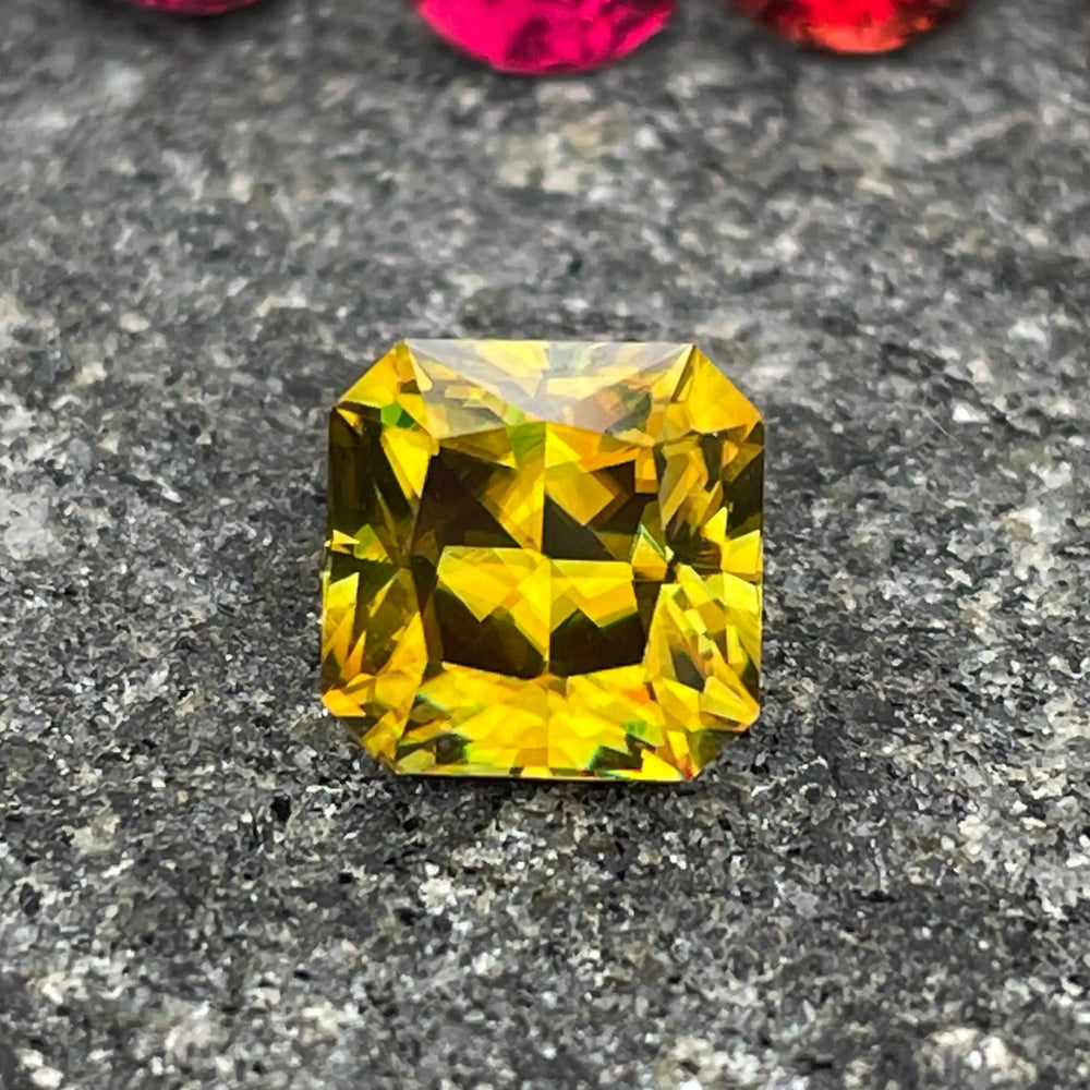 Natural Golden Sphene l 2.6 Ct  GEMSTONES