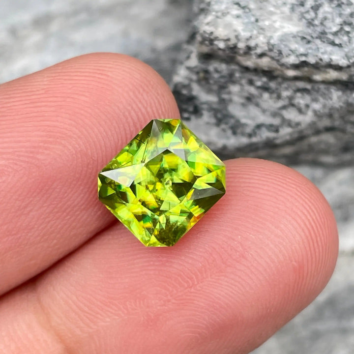 Natural Green Sphene l 4.2ct l No heat l Fine Natural Sphen For Bespoke Jewelries l Fair Deal  GEMSTONES