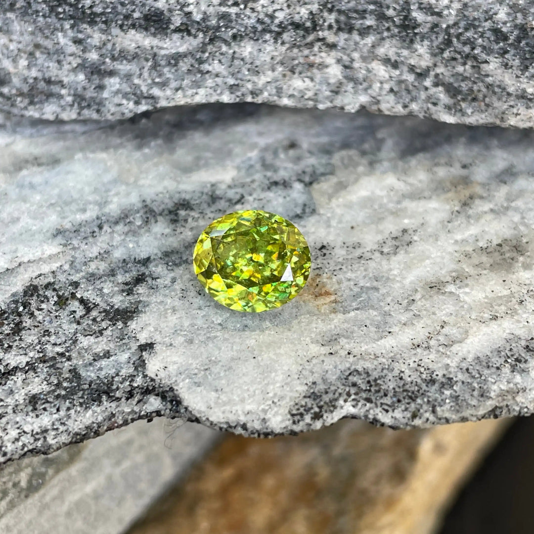 Natural Sphene - 1.92 CT 1.92 CT / Green / Natural Sphene GEMSTONES
