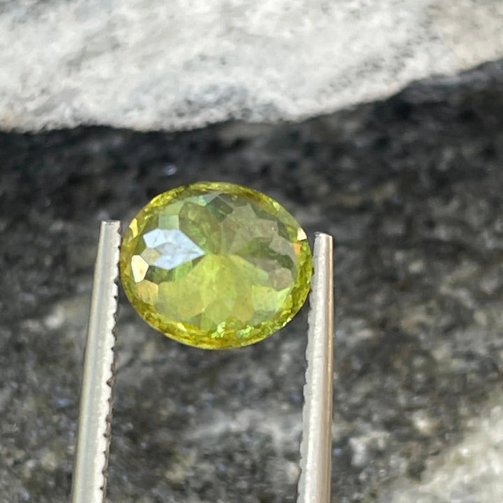 Natural Sphene - 1.92 CT  GEMSTONES