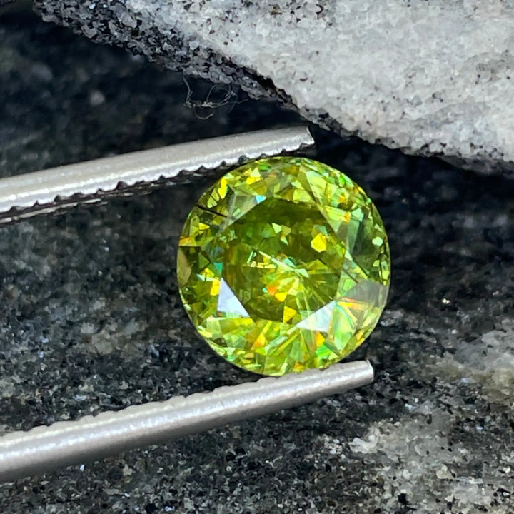 Natural Sphene l 2.1 CT  GEMSTONES