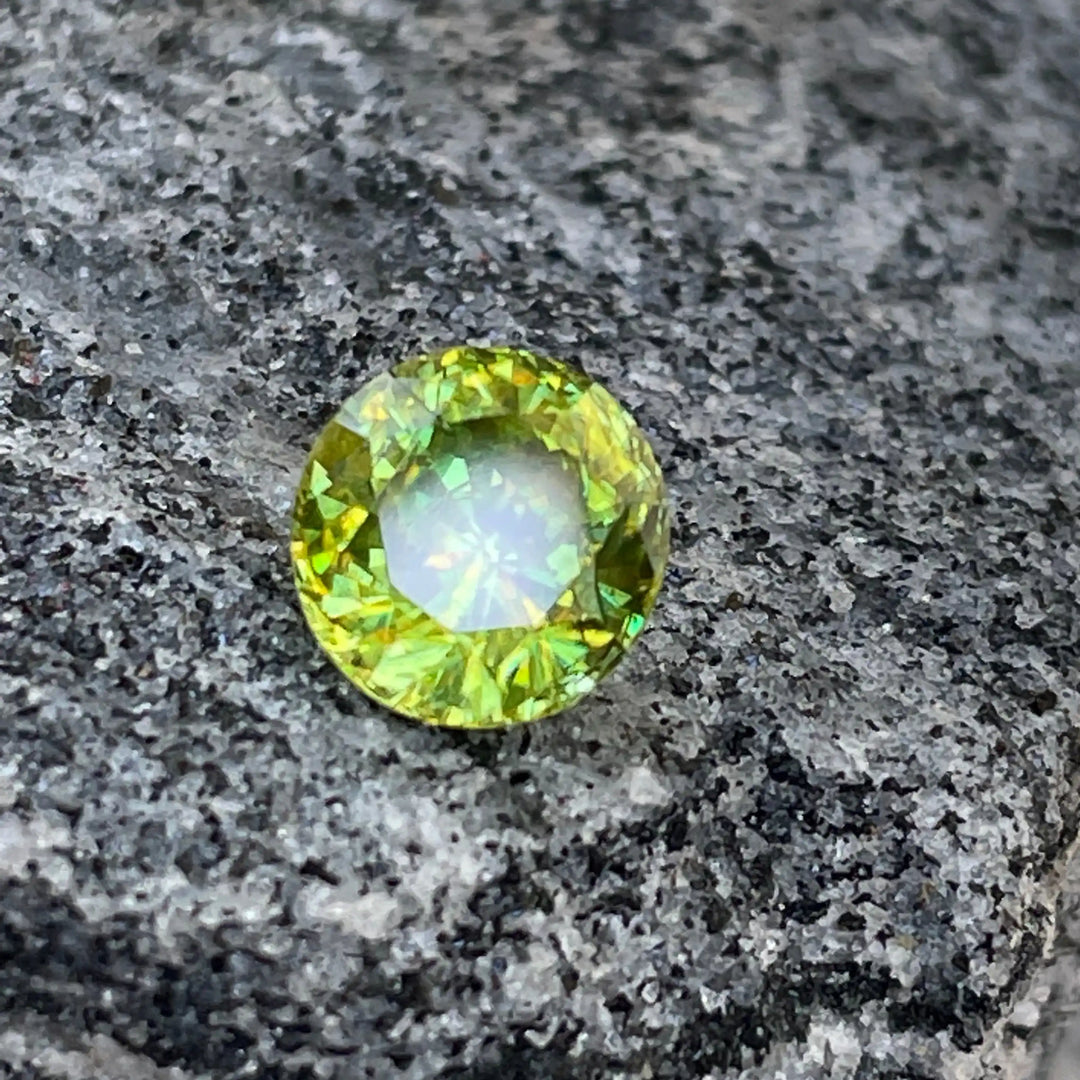 Natural Sphene l 2.1 CT  GEMSTONES