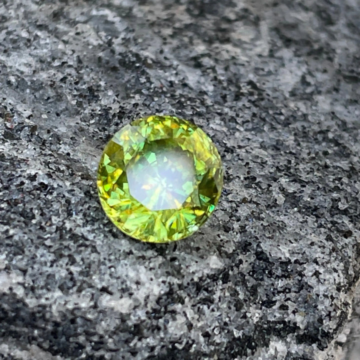 Natural Sphene l 2.1 CT  GEMSTONES
